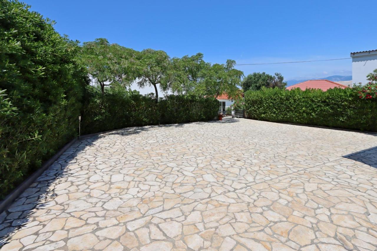 Seaside Apartments With A Swimming Pool Pag - 6412 Pag Town Εξωτερικό φωτογραφία