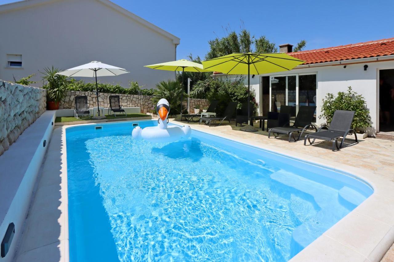 Seaside Apartments With A Swimming Pool Pag - 6412 Pag Town Εξωτερικό φωτογραφία