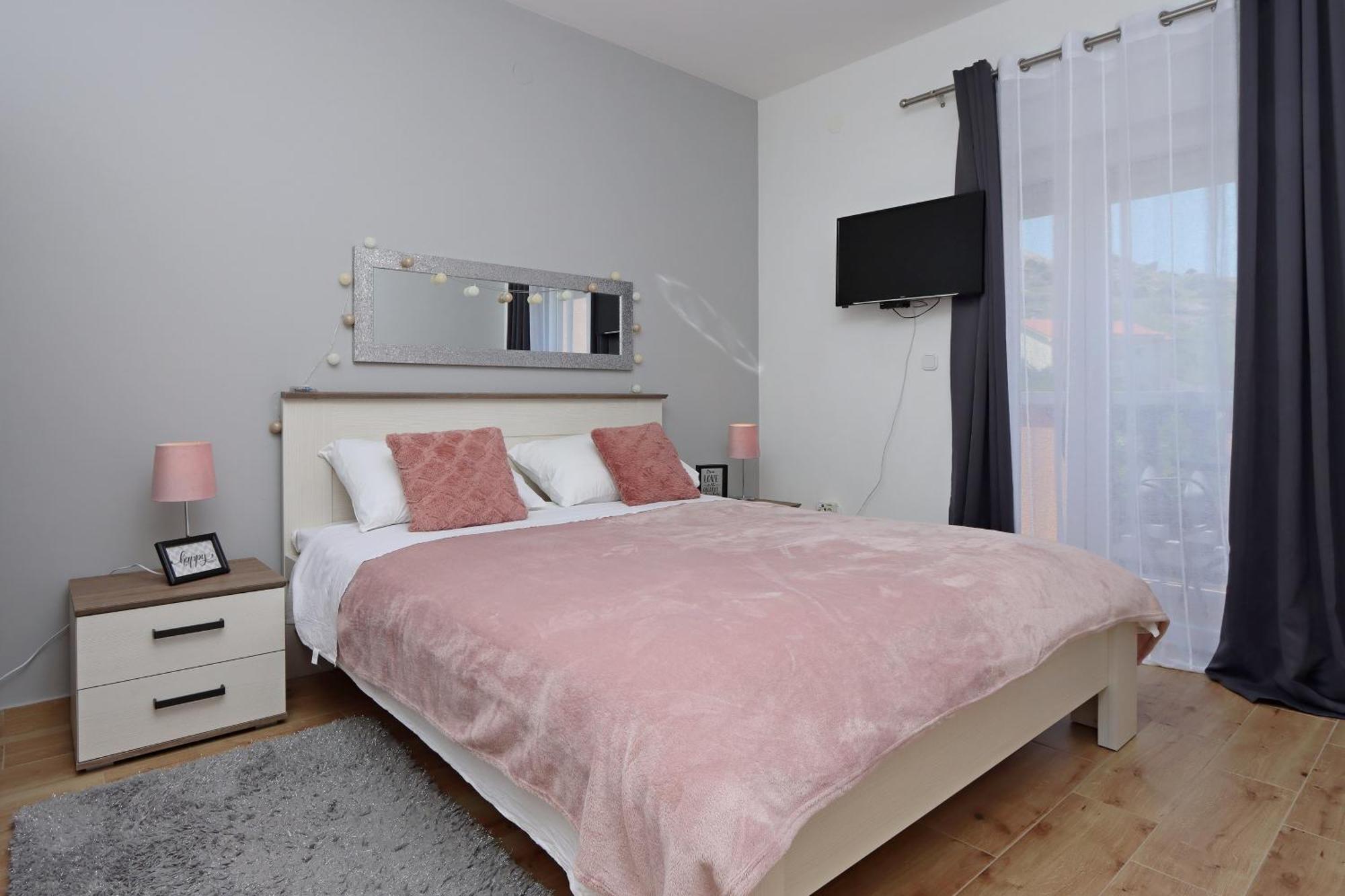 Seaside Apartments With A Swimming Pool Pag - 6412 Pag Town Εξωτερικό φωτογραφία