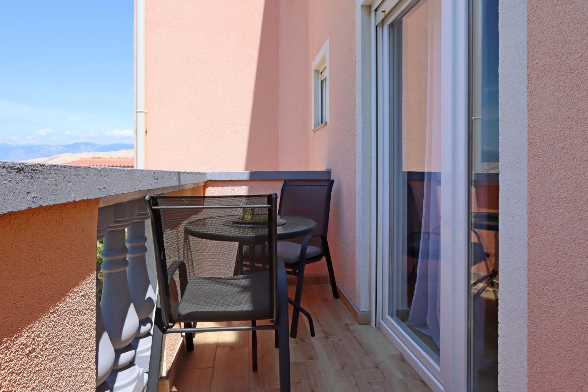 Seaside Apartments With A Swimming Pool Pag - 6412 Pag Town Εξωτερικό φωτογραφία