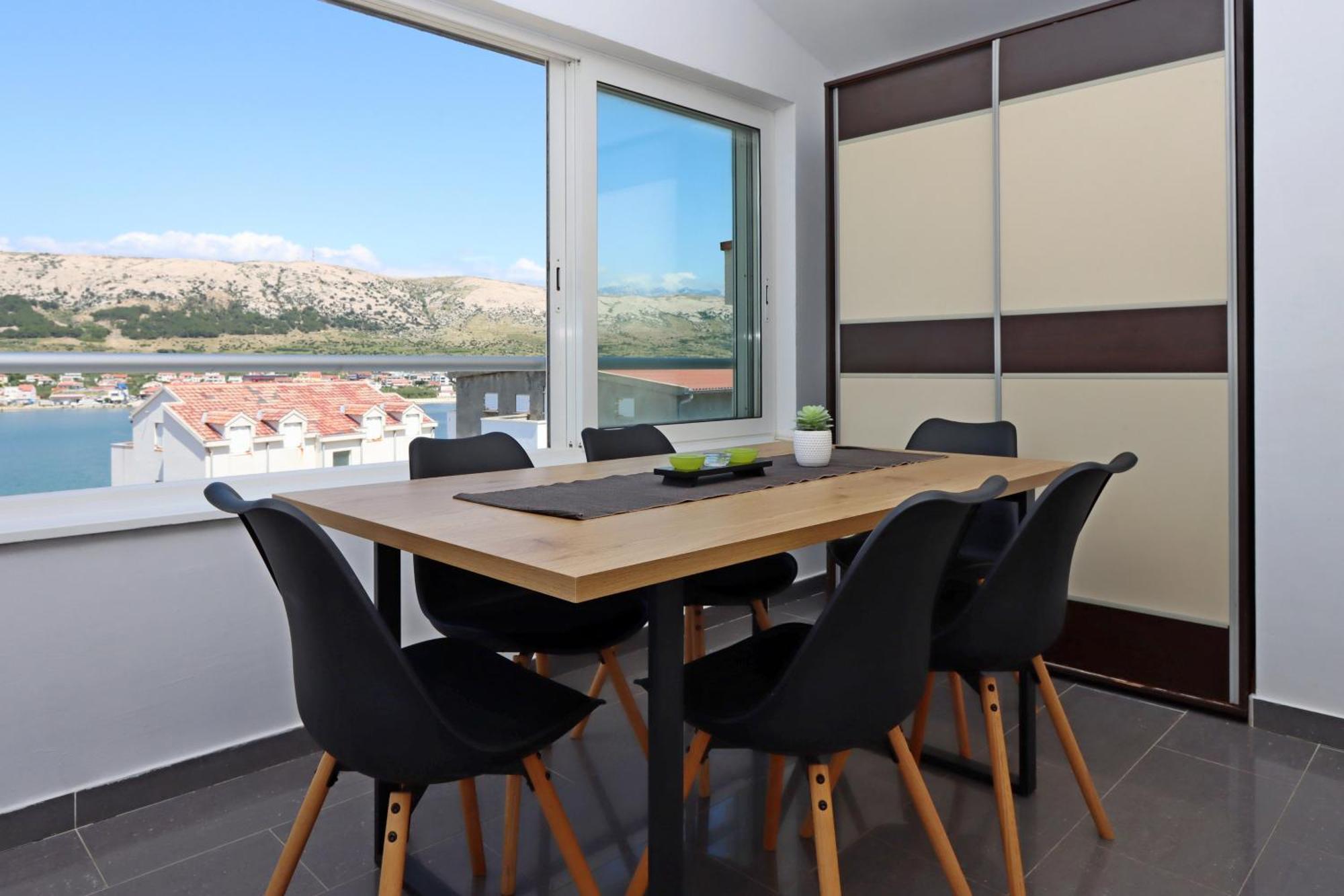 Seaside Apartments With A Swimming Pool Pag - 6412 Pag Town Εξωτερικό φωτογραφία